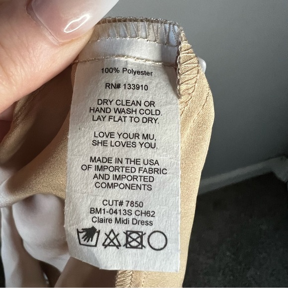 Show me your Mumu Gold Claire Satin Midi Dress Medium - Picture 7 of 9